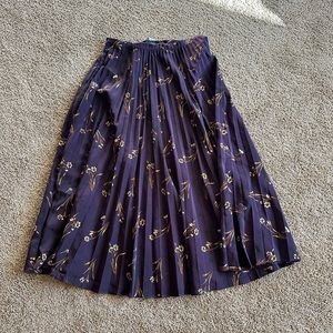 Long Floral Pleaded Skirt